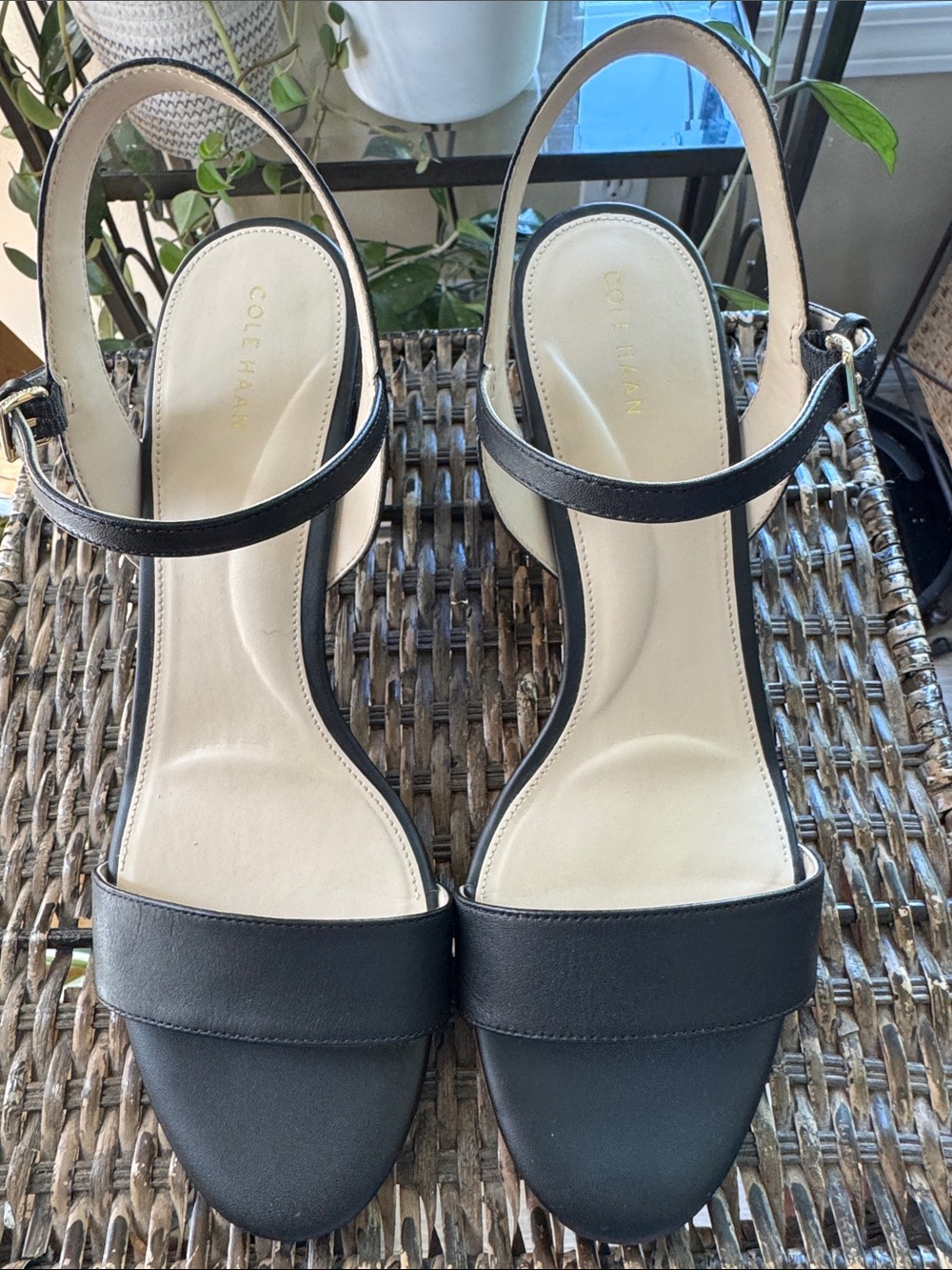 Cole Haan  Josie Block Heel Sandal Black Womens size 10‎